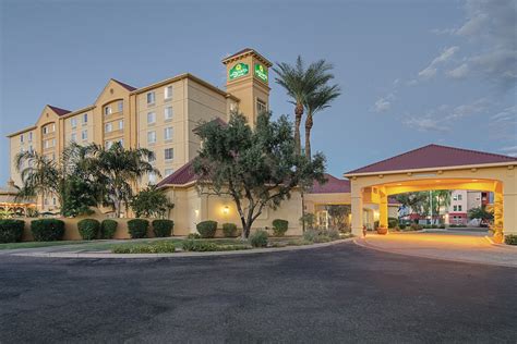 La Quinta Inn & Suites by Wyndham Phoenix Mesa West | Mesa, AZ Hotels