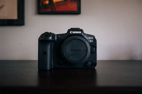 Canon EOS R5 vs EOS R: Comparison w/ Image Quality Tests