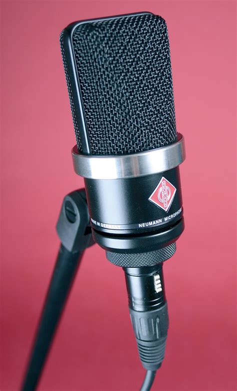 Neumann TLM102