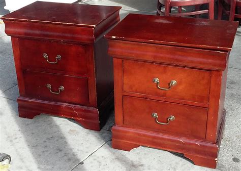 UHURU FURNITURE & COLLECTIBLES: SOLD Cherry Finish Nightstands with ...