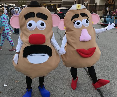 Mr. & Mrs. Potato Head Costumes : 6 Steps - Instructables