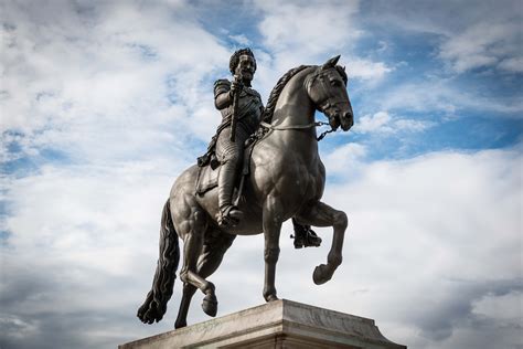 Statue équestre d'Henri IV sur le Pont-Neuf : Statues : Pont-Neuf : 1er ...