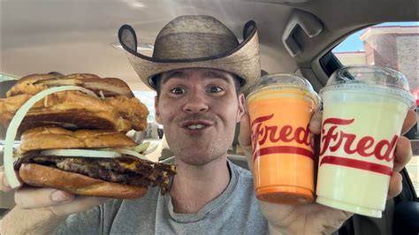 Freddy’s Pretzel Bacon BBQ Sandwiches, Lemon Cream Float, and Orange Cream Float Review - YouTube