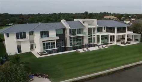 Golfer Rickie Fowler Buys $14 Million-House in Jupiter, Florida ...