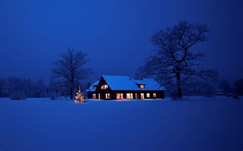 Fondos de Pantalla 3840x2400 Invierno Casa Año Nuevo Nieve Noche Naturaleza descargar imagenes