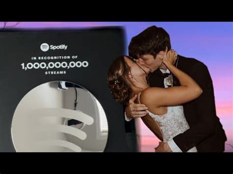 i hit 1 billion streams & got married at 22 (powfu vlog #3) - YouTube