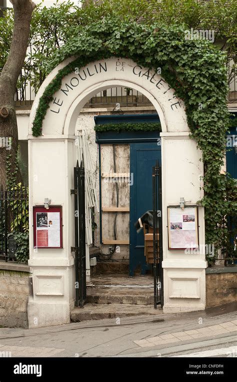 Le Moulin de la galette restaurant in Montmartre Stock Photo - Alamy