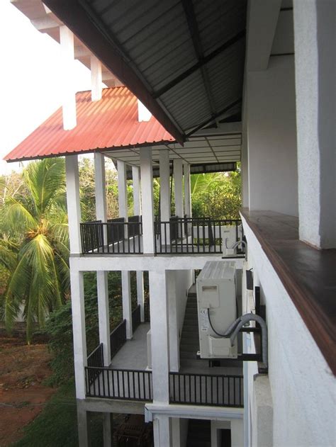 THE TRIANGLE HOTEL - Prices & Reviews (Anuradhapura, Sri Lanka)