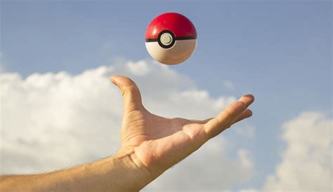 ‘Pokemon GO’s New Update Changes Pokeball Throw And Curveball Physics