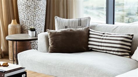 How to steam clean a couch: 5 easy tips from experts | Homes & Gardens