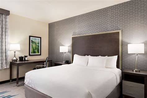 La Quinta Inn & Suites by Wyndham Clovis CA Clovis | Bookonline.com