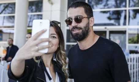 OMG!! Barcelona Star Arda Turan Threatens Reporter After Questioning His Wife - Sports - Nigeria