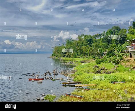 Lake lanao hi-res stock photography and images - Alamy