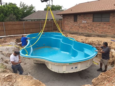 Resurfacing Your Fibreglass Pool: Everything You Need to Know - Plumbers services