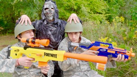 Nerf War: World War 2 Zombie Battle - YouTube