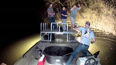 Bowfishing: A Stormy Night - YouTube