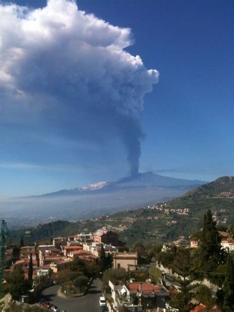 Taormina: 18 march: view of Etna volcano >> Scopri le Offerte! | Sicily italy, Italy pictures ...