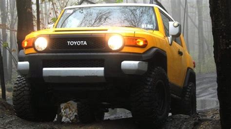 Toyota FJ Cruiser Lift Kits – Offroaders.com provides information and entertainment to 4×4 ...