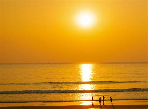 9 Famous Beaches in Konkan You Must Visit