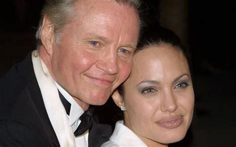 Jon Voight e Angelina Jolie Jon Voight Angelina Jolie, Who Is Angelina ...