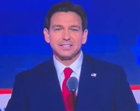 Ron DeSantis' excruciating attempt to smile during GOP debate sweeps ...