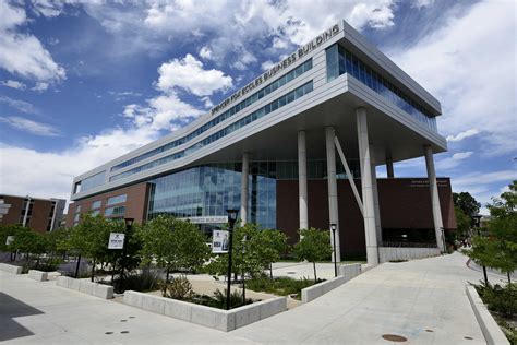 David Eccles Business School's MBA Program Jumps 20 Spots in Bloomberg Rankings – Daily Utah ...