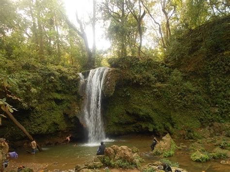 Find Waterfalls to Visit in Uttarakhand