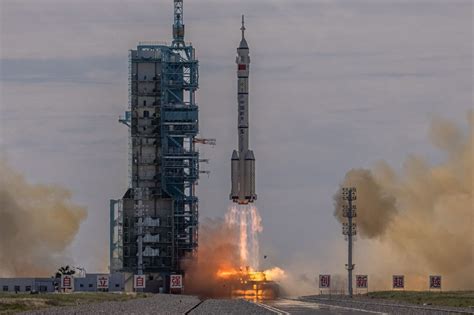 China successfully launches Shenzhou-12 manned crew into orbit - UPI.com