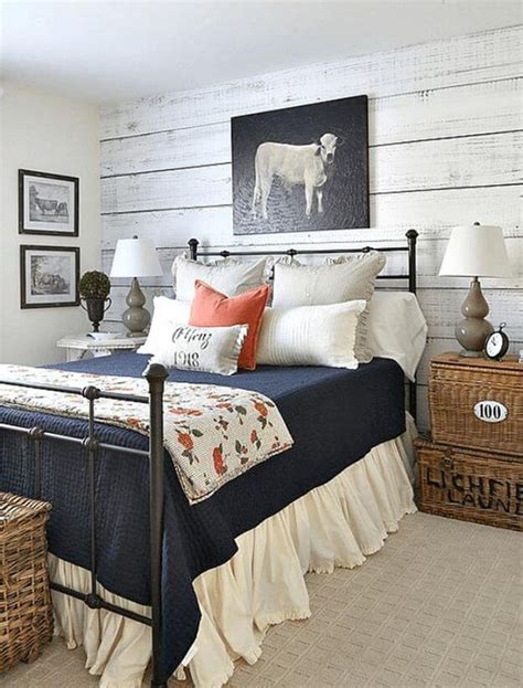 Vintage Farmhouse Bedroom Decorating Ideas 33 - DecoRealistic | Rustic ...