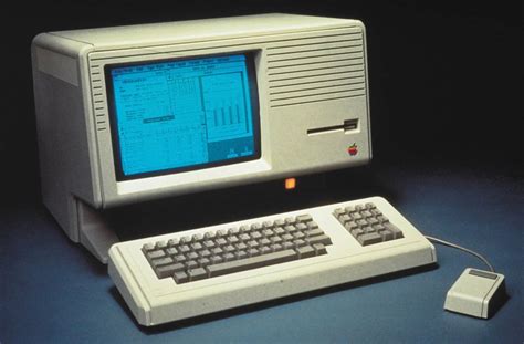 Apple Lisa (1983) › Mac History