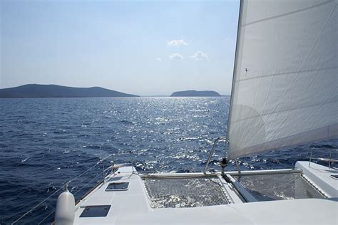 Explore the Kaleidoscope of Aquamarine Waters - BVI Catamaran Charter - TOORAK TIMES