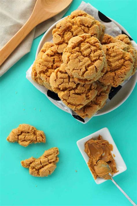 Crunchy Vegan Peanut Butter Cookies - Loving It Vegan