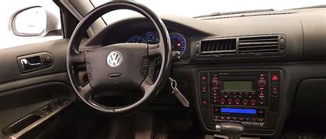 Volkswagen Passat (2000 - 2005) - AutoManiac