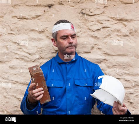 Head injury hi-res stock photography and images - Alamy