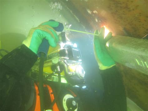 Underwater Welding - FN Diving