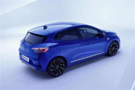 Freshened Renault Clio gets new flagship, no plans for Australia ...