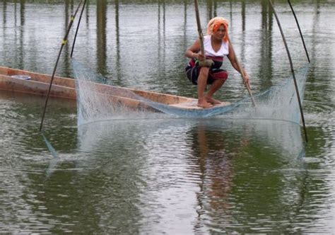 Loktak Lake - Imphal - India Travel Guide