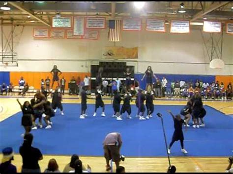 FLORIDA MEMORIAL UNIVERSITY CHEERLEADING TEAM - YouTube