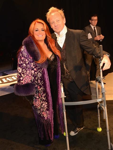 Wynonna's husband, Cactus Moser, returns to the stage after motorcycle accident