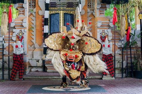 Tari Barong: Penjelasan, Sejarah, Jenis, Keunikan, dan Mitosnya Lengkap – Zona Ilmu