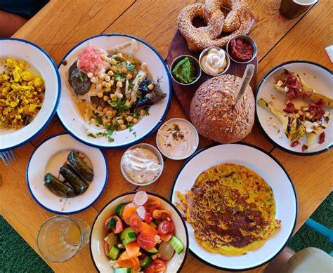 Israeli Vegan Street Foods You Must Try - The Veganary