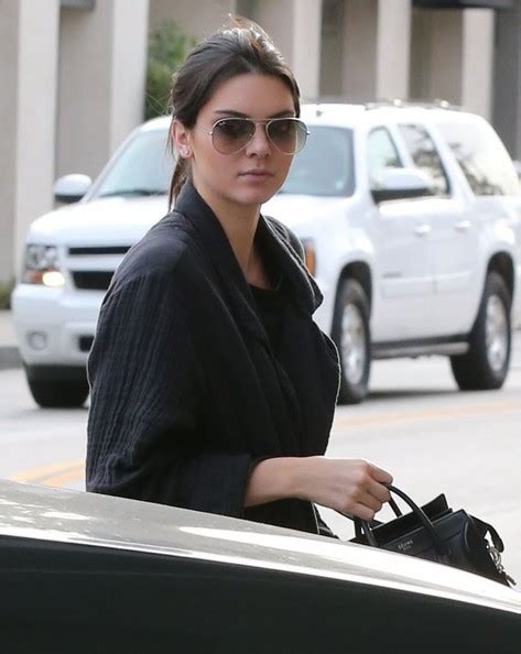 Kendall Jenner Gets a Range Rover for Her Sweet Sixteen - autoevolution