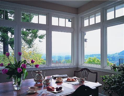 The Interior Transom Windows Trend is Here to Stay | Lindus