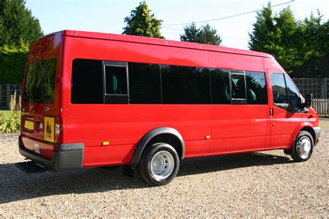 Transit 17 Seat Minibus F7237 – Red Kite Vehicle Consultants