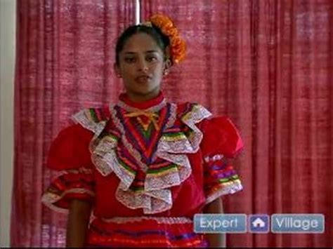 Traditional Mexican Dance Moves : Traditional Mexican Dance Costumes - YouTube