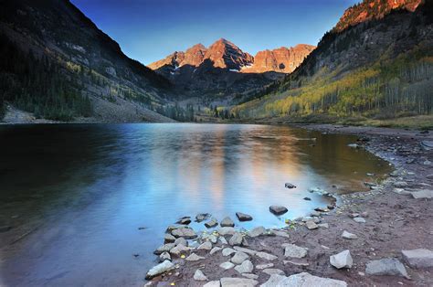 Maroon Lake Sunrise Photograph by Piriya Photography | Fine Art America