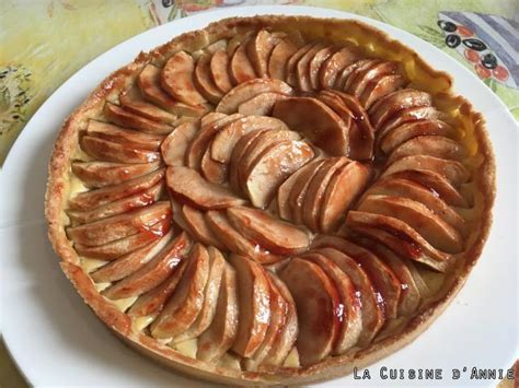 Recette Tarte aux pommes à la crème pâtissière - La cuisine familiale : Un plat, Une recette