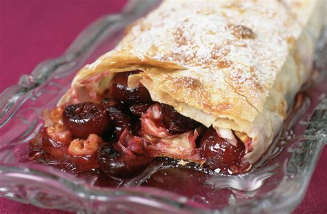 Cherry strudel | Dessert Recipes | GoodtoKnow