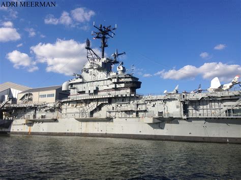 WARSHIPSRESEARCH: American aircraft carrier USS Intrepid 1941-