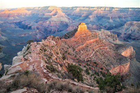 How to Hike the South Kaibab and Bright Angel Trail in One Day | Earth Trekkers